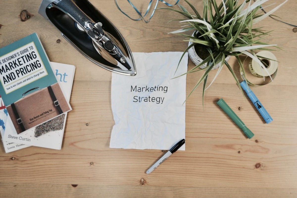 Titelbild zu „Mehr Patienten gewinnen – Praxismarketing“