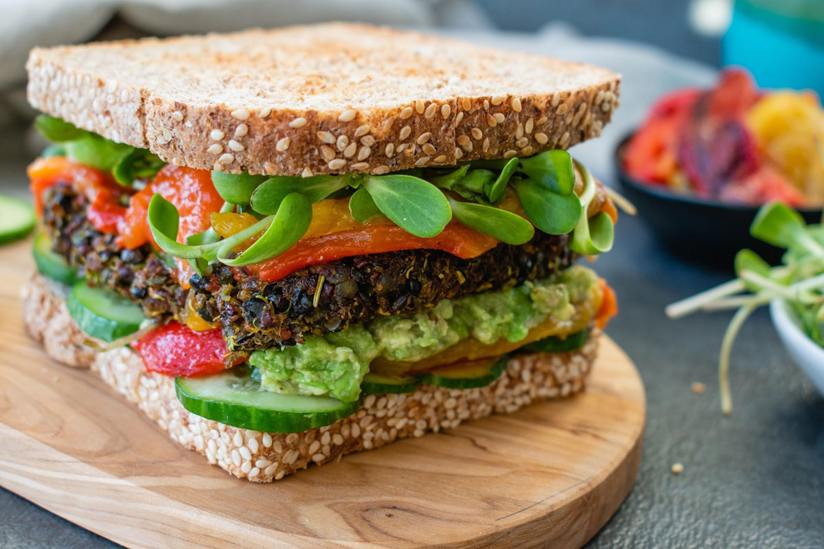 Titelbild zu „Vegane Ernährung: 3 Tipps für Anfänger“